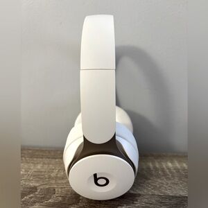 Beats Solo Pro Wireless